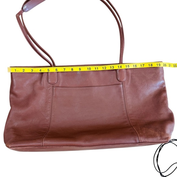 COACH Rare vintage large brown tote with zipper closure - Picture 7 of 16